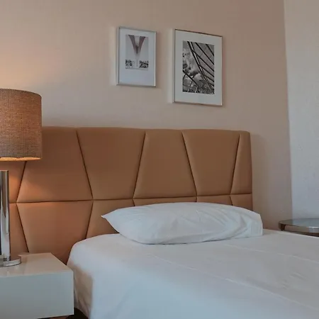 Luxury Maia - Parque Das Nacoes * Lisboa